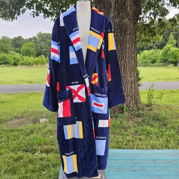 Cypress Heavy Robe - Picture 2 of 9